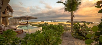 Utopia Tiny Front Beach House in the mangroves