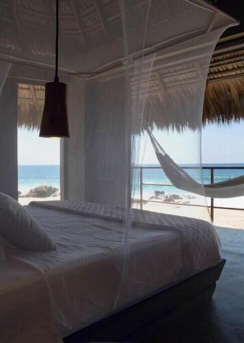 Utopía Beach Suite Sunset