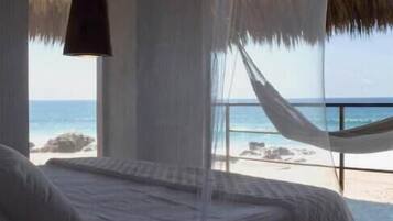 3 bedrooms, iron/ironing board, travel cot, free WiFi