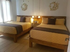 3 bedrooms, iron/ironing board, WiFi, bed sheets - New Cozi home in Concepcion de Ataco Sleeps 6 persons (Conception De Ataco)