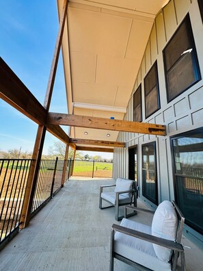 Terrace/patio - Marlin House Retreat Home w/ Pool! Perfect for large groups on 6 acres!  (Flower Mound)