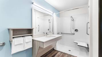 Sviitti, 1 keskisuuri parisänky, esteetön, tupakointi kielletty | Kylpyhuone