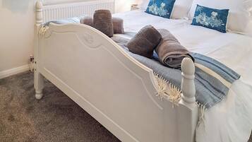 2 chambres, Wi-Fi gratuit, draps fournis