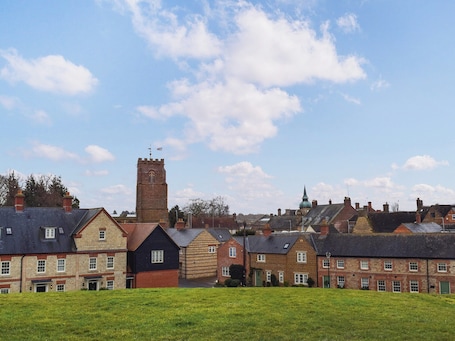Exterior. 2 bedroom accommodation in Towcester