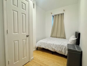 1 chambre, bureau, fer et planche Ă repasser, Wi-Fi