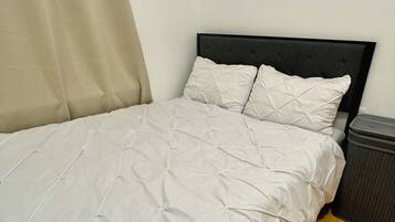1 bedroom, desk, iron/ironing board, WiFi