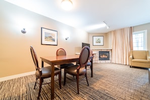 Flat-screen TV, fireplace