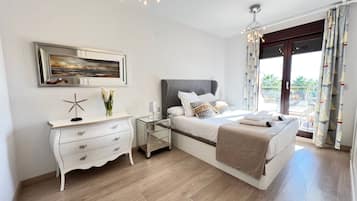 3 Schlafzimmer, Bügeleisen/Bügelbrett, WLAN, Bettwäsche