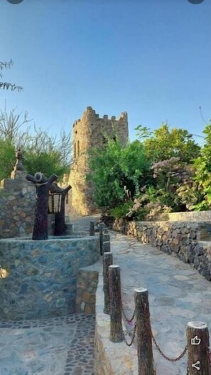 منوع