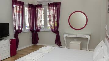 5 soverom, strykejern/-brett, wi-fi og sengetøy