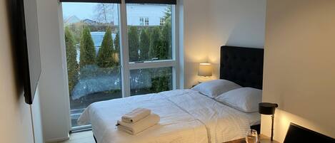 Club Double Room, 1 Double Bed, Patio | In-room safe, desk, laptop workspace, blackout drapes