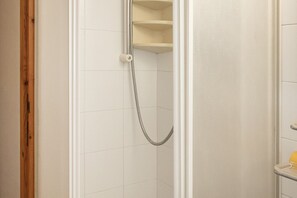 Dusche, Bidet, Handtücher