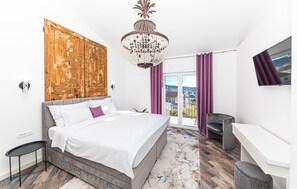 3 Schlafzimmer, Zimmersafe, Bügeleisen/Bügelbrett, Reisekinderbett