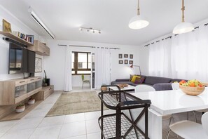 Smart TV - Home2Book Relaxing Ilargia Apartment, Corralejo (Corralejo)