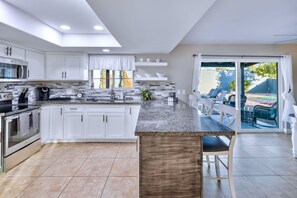 Private kitchen - Sunshine Escape: Spacious 4BR Home with Heated Pool in Prime Scottsdale Location (Scottsdale)