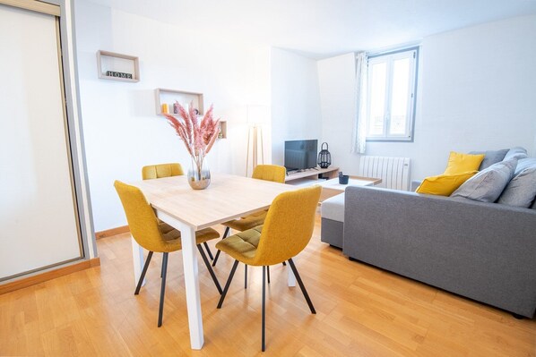 Dining - Le Jourdan - Tours - France (Tours)