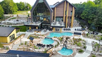 Sauna, steam room, massages