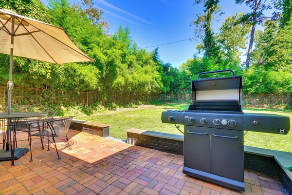 Greensboro Vacation Rental | 3BR | 2BA | 3 Steps Required | 1,300 Sq Ft