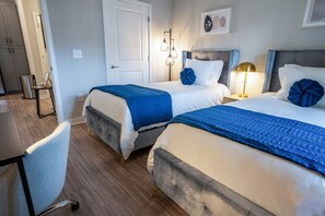 3 Schlafzimmer, Schreibtisch, Bügeleisen/Bügelbrett, WLAN