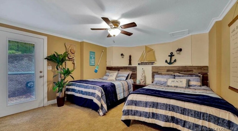 Luxury Lakefront Home in Club of Porto Cima Lake of the Ozarks