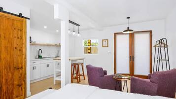 1 chambre, fer et planche à repasser, Wi-Fi gratuit, draps fournis