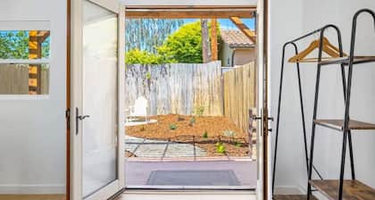 20% Off April 9-11! Amazing Reviews & Views