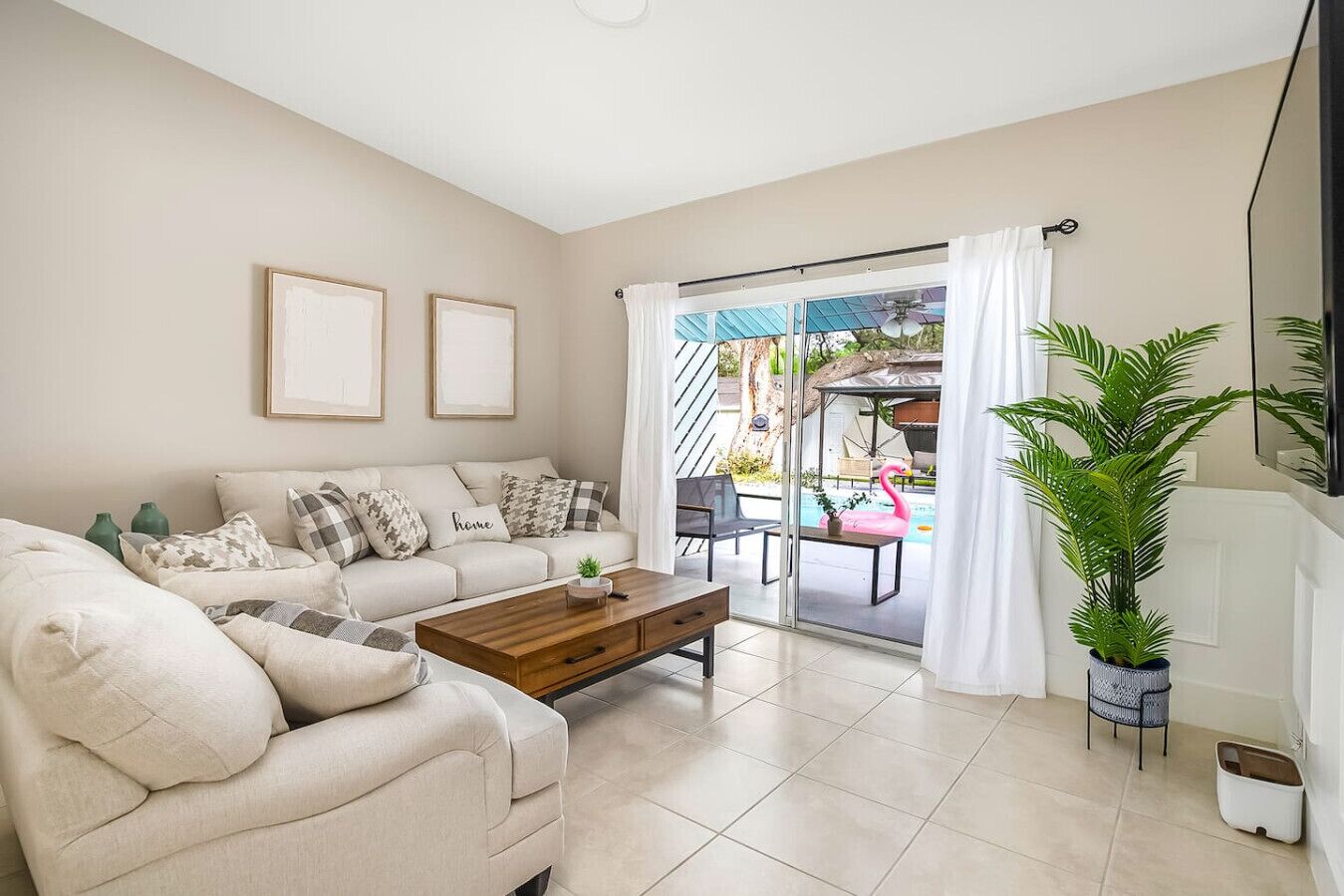 Fernseher, Tischtennisplatte