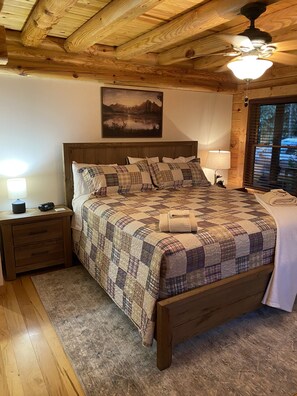 3 bedrooms, desk, iron/ironing board, travel cot