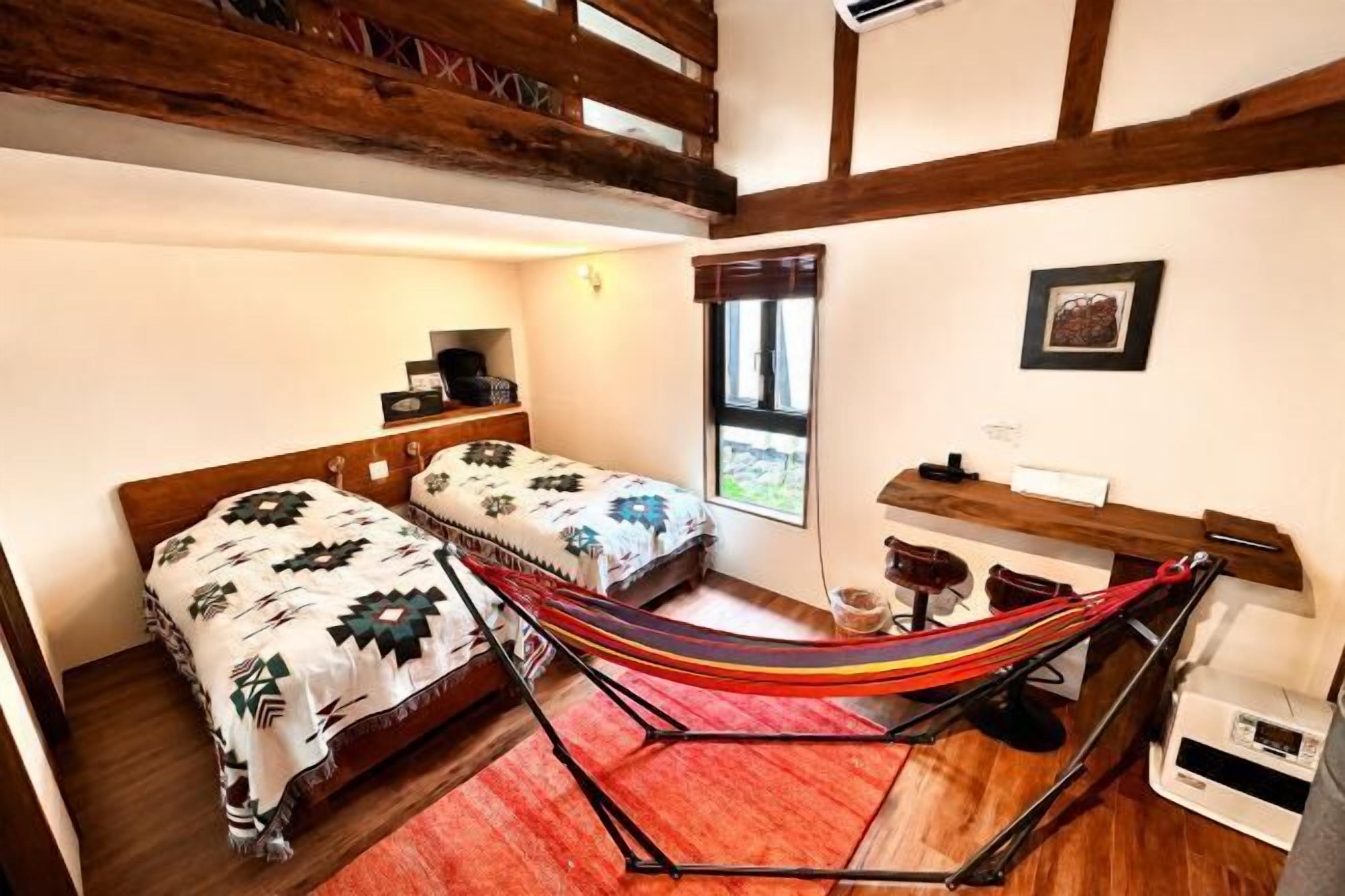 Individually decorated, individually furnished, bed sheets