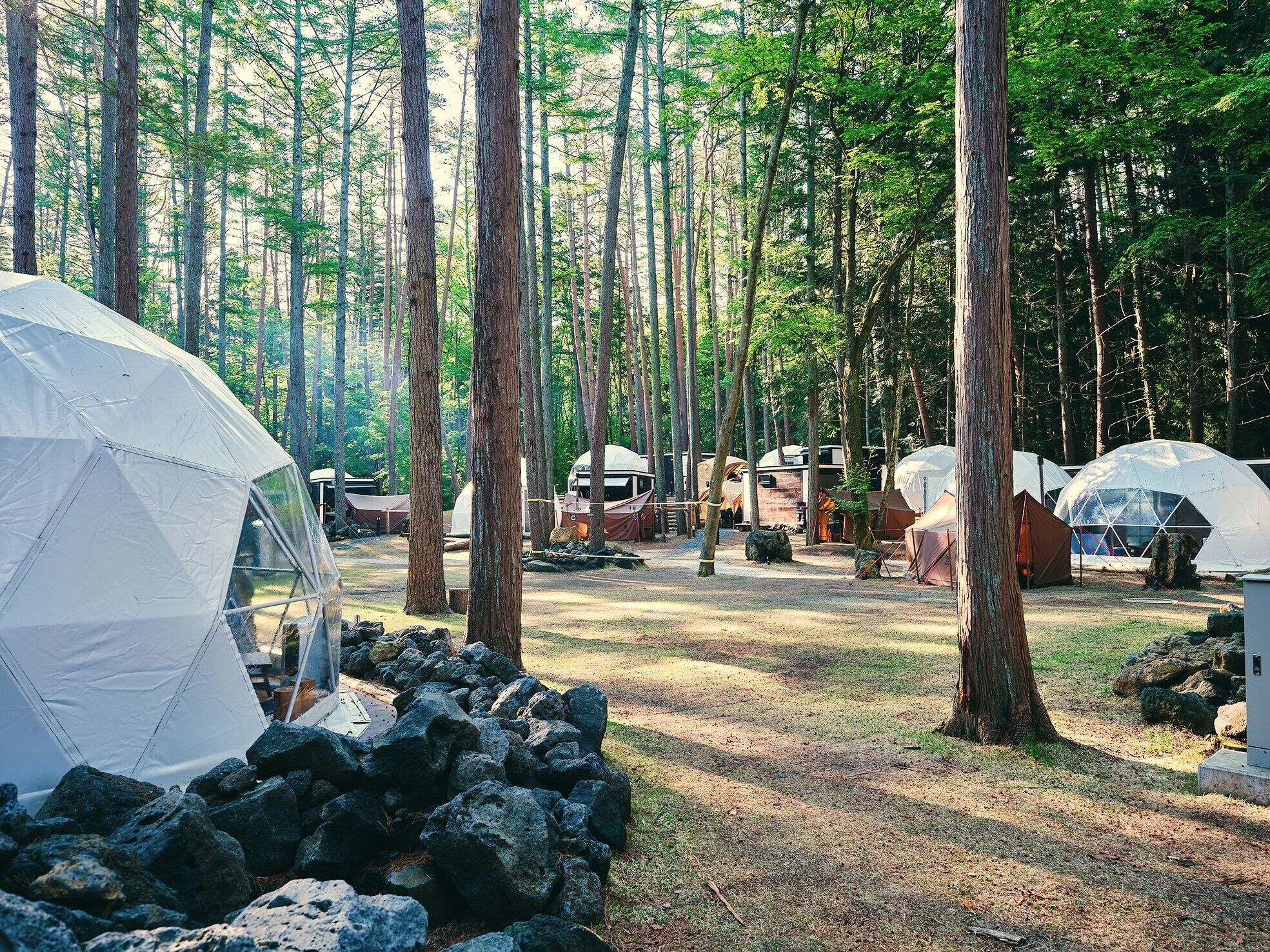 Glamping Hanz Pao for 4 Adults | Individually decorated, individually furnished, bed sheets