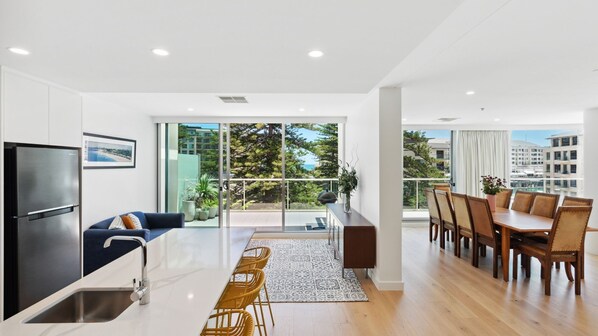 Interior - Belle Escpaes - Sea the Views (Glenelg)