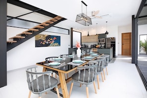 Villa Luxe | Restauration dans la chambre