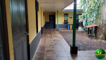 Basic Single Room | Individually decorated, individually furnished, soundproofing, free WiFi