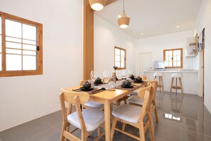 時尚別墅 | 房內用餐