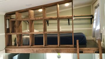 3 habitaciones, tabla de planchar con plancha y wifi gratis