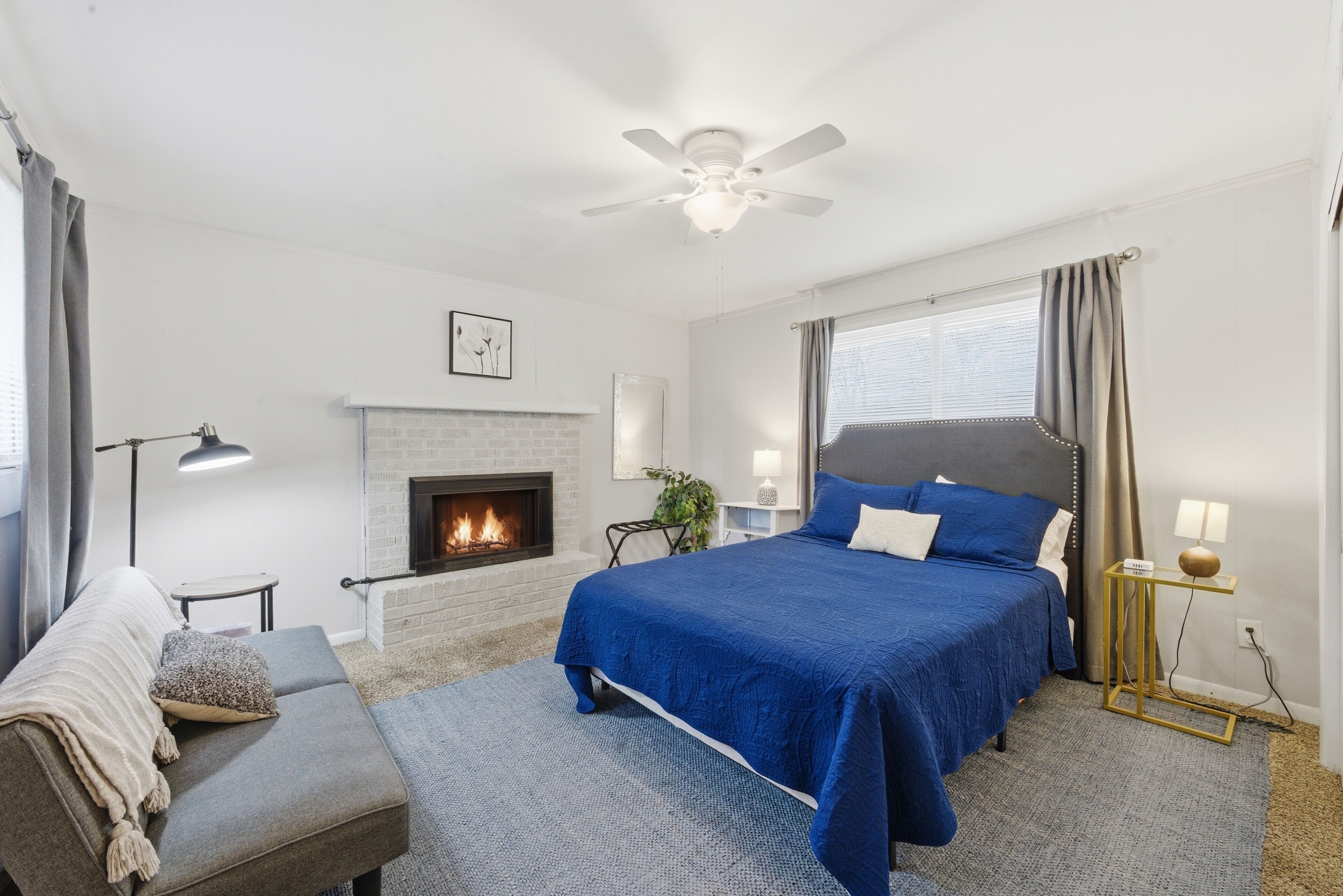 3 bedrooms, desk, iron/ironing board, free WiFi