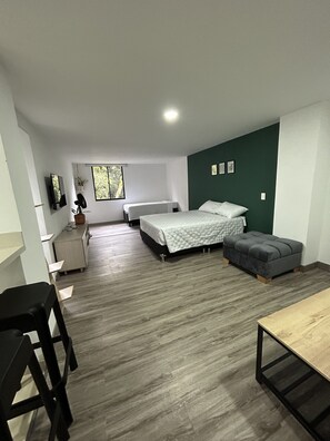 1 bedroom, iron/ironing board, WiFi, bed sheets - Apartamento con Excelente Ubicación Cerca a Provenza y Demás Sitios de Interés (Medellín)