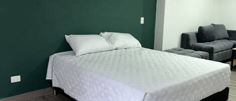 1 soverom, strykejern/-brett, wi-fi og sengetøy