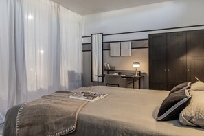 1 bedroom, iron/ironing board, WiFi, bed sheets - Ayllon - 1 bedroom in Recoletos (Madrid)