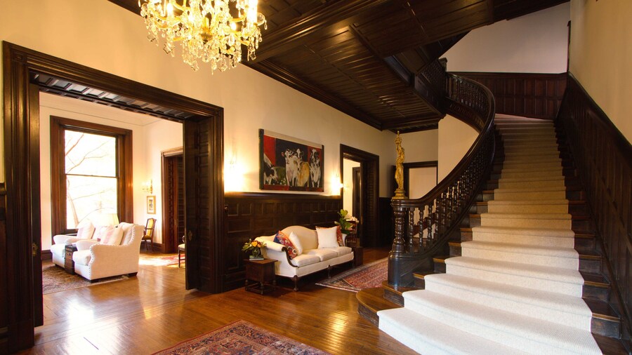 Louisville Bourbon Inn