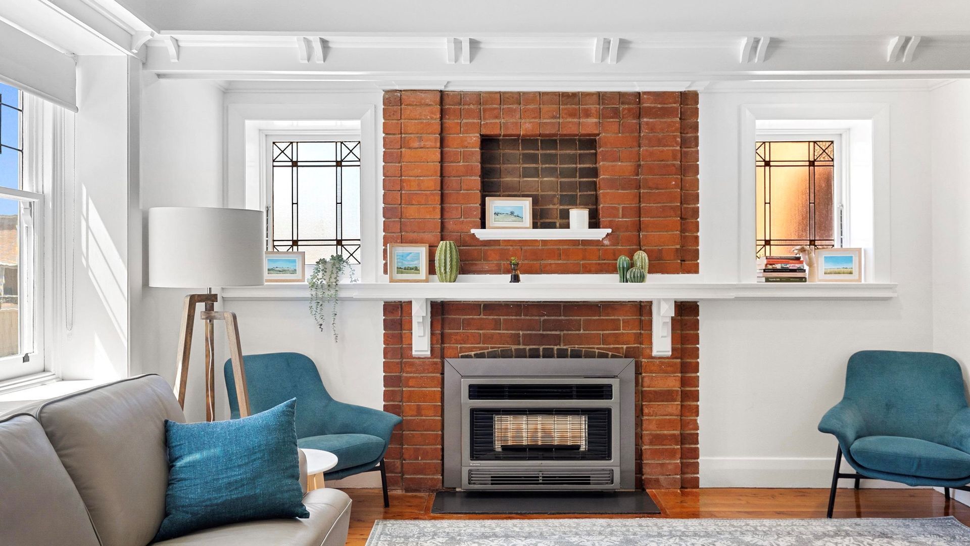 Smart TV, fireplace, books