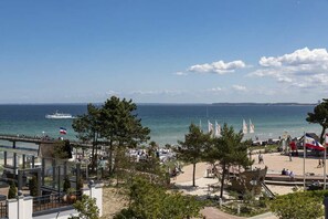 Imagen sin descripción, 4 de 35, botón