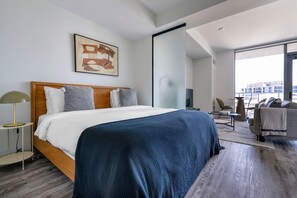 1 chambre, fer et planche Ă repasser, Wi-Fi, draps fournis