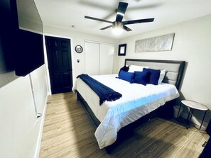 3 chambres, fer et planche à repasser, lit parapluie, Wi-Fi gratuit