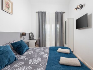 2 bedrooms, internet