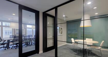 Ideal Waltham 2BR w/ Gym & W/D, near Restaurants, by Blueground