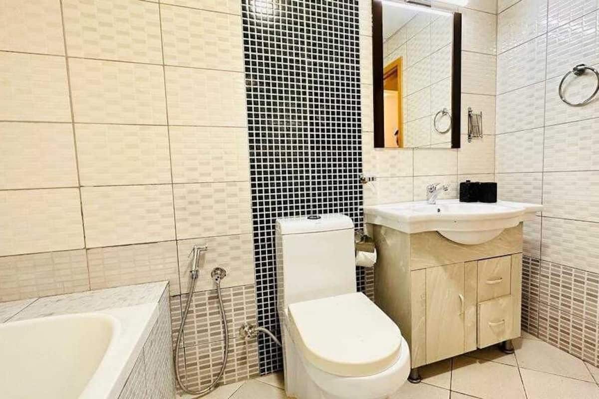 Standard Double Room, 1 King Bed | Bathroom
