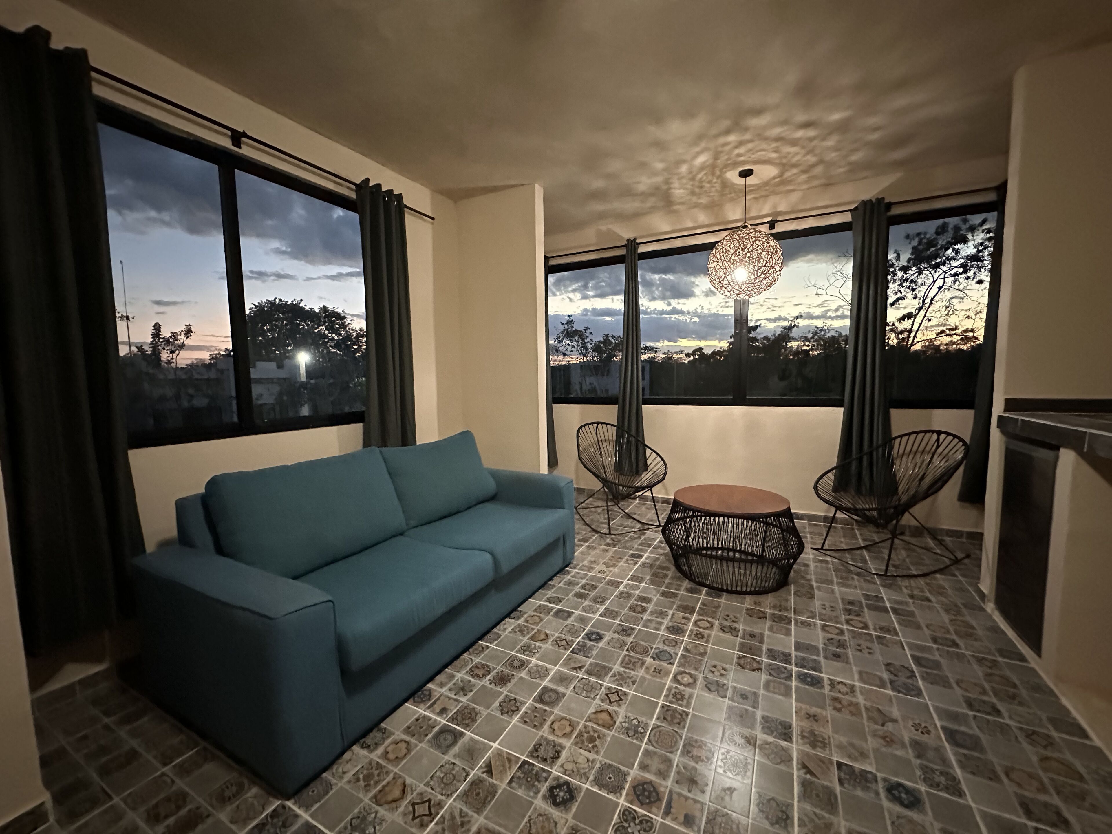 ジュニア ルーム ガーデンビュー | セーフティボックス (室内)、ノートパソコン用作業スペース、アイロン / アイロン台、WiFi (無料)