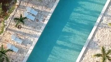 Alberca al aire libre