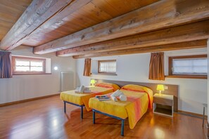 2 chambres, Wi-Fi gratuit, draps fournis